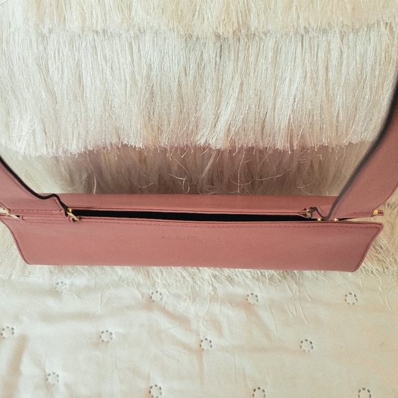 Ferragamo Leather Baguette - Picture 5 of 15